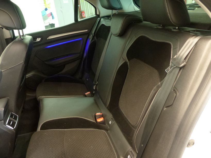 RENAULT MEGANE IV BERLINE 2021 - Photo n°7