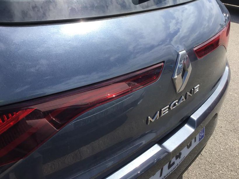 RENAULT MEGANE IV BERLINE 2021 - Photo n°2
