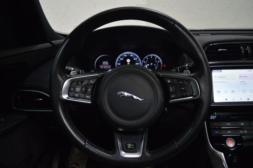 JAGUAR XE 2017 - Photo n°14