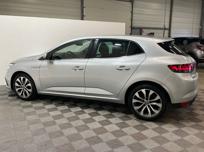 RENAULT MEGANE IV BERLINE 2023 - Photo n°27