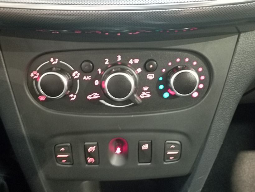 DACIA SANDERO 2018 - Photo n°18