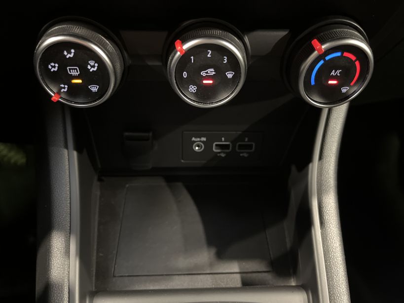 RENAULT CAPTUR 2020 - Photo n°16