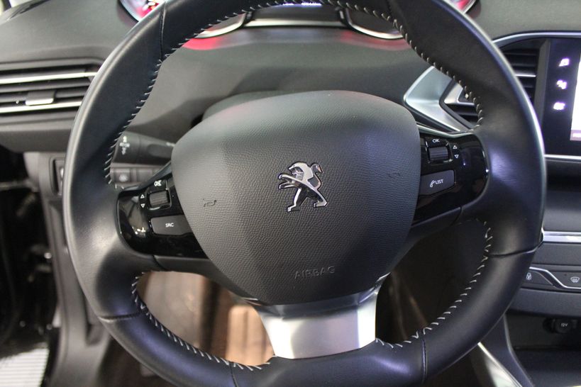 PEUGEOT 308 SW 2018 - Photo n°9