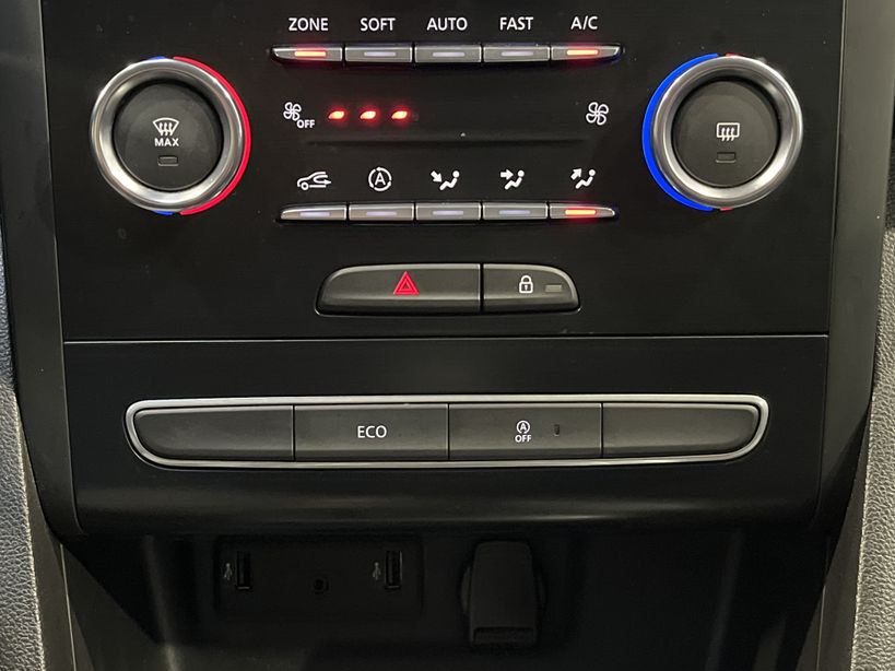 RENAULT MEGANE IV ESTATE BUSINESS 2019 - Photo n°17