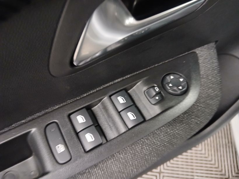 PEUGEOT 208 2025 - Photo n°10