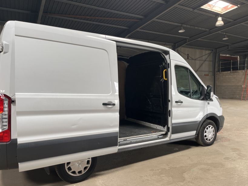 FORD TRANSIT FOURGON 2018 - Photo n°32