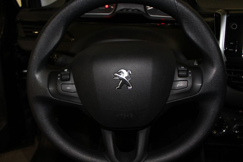 PEUGEOT 208 BUSINESS 2018 - Photo n°6