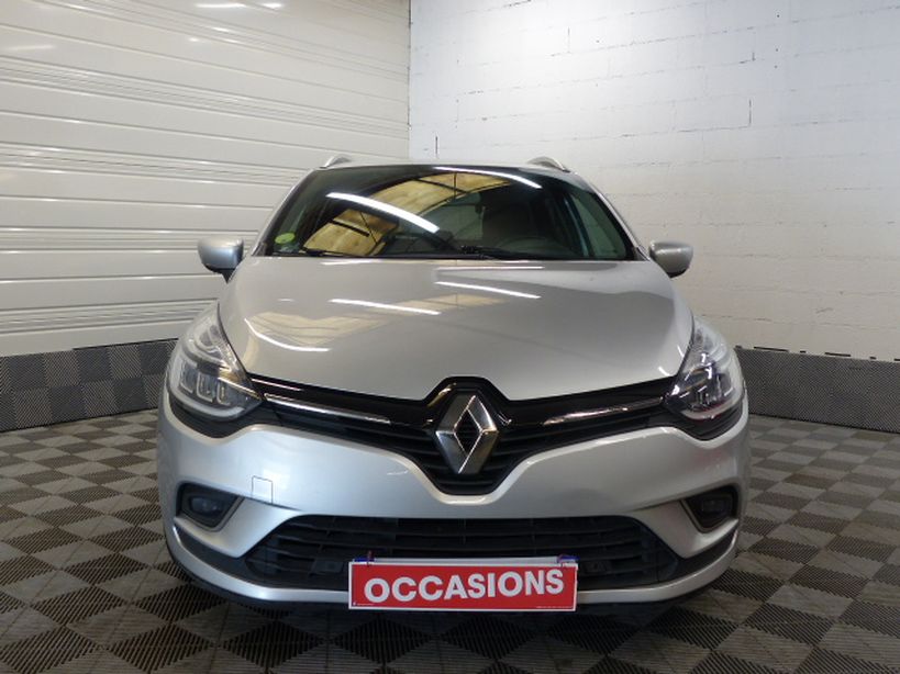 RENAULT CLIO IV ESTATE 2017 - Photo n°2