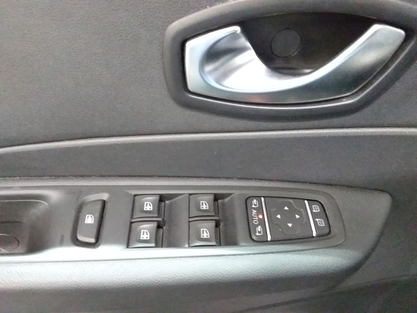 RENAULT CAPTUR 2019 - Photo n°14