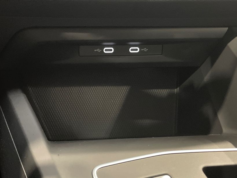 VOLKSWAGEN GOLF 2023 - Photo n°19