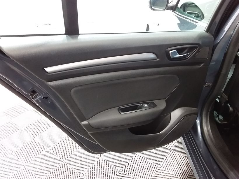 RENAULT MEGANE IV ESTATE 2021 - Photo n°27