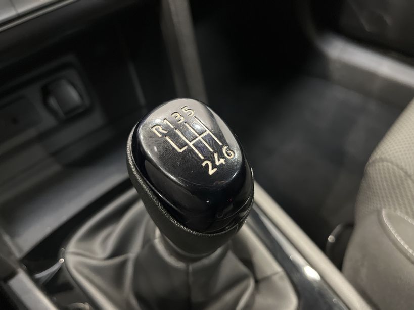 RENAULT MEGANE IV BERLINE 2021 - Photo n°19