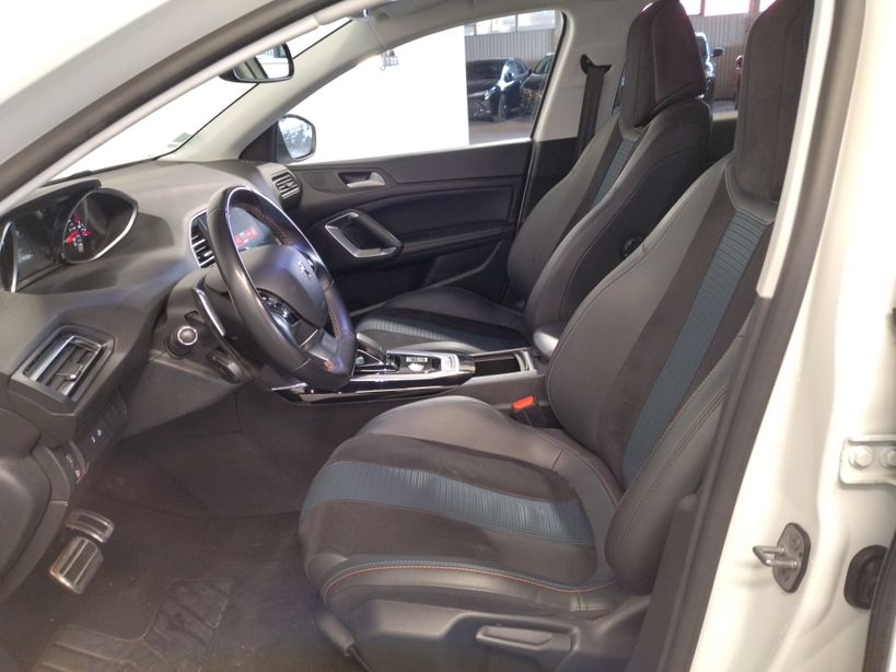PEUGEOT 308 2020 - Photo n°11