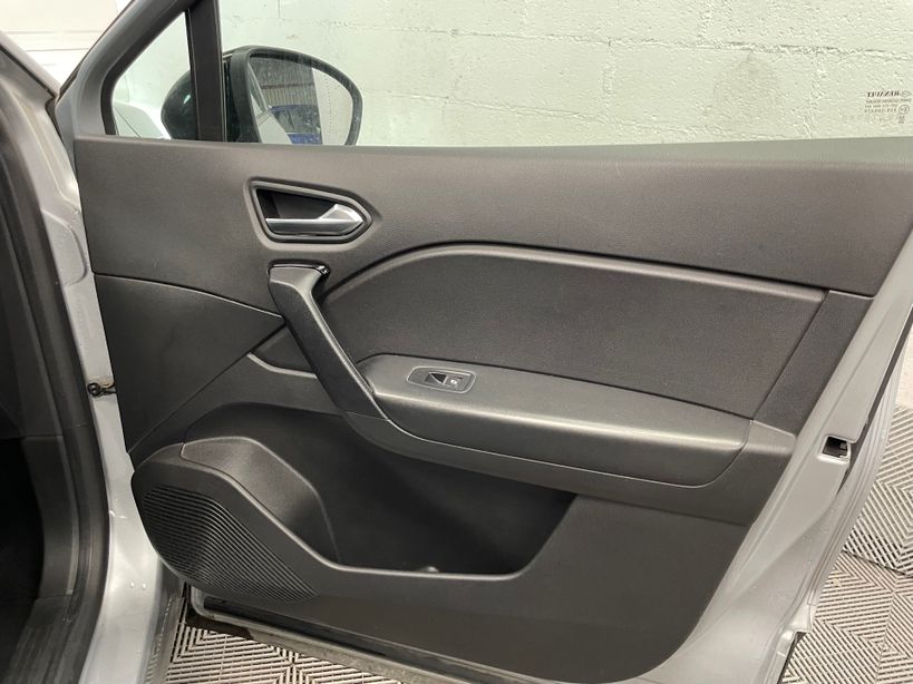 RENAULT CAPTUR 2022 - Photo n°30