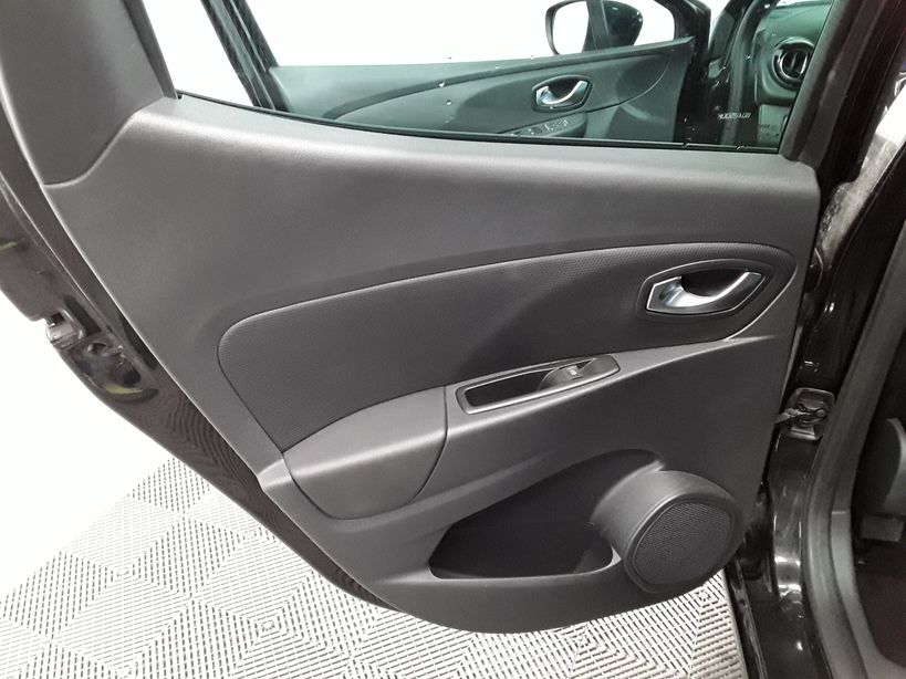RENAULT CLIO IV 2018 - Photo n°12