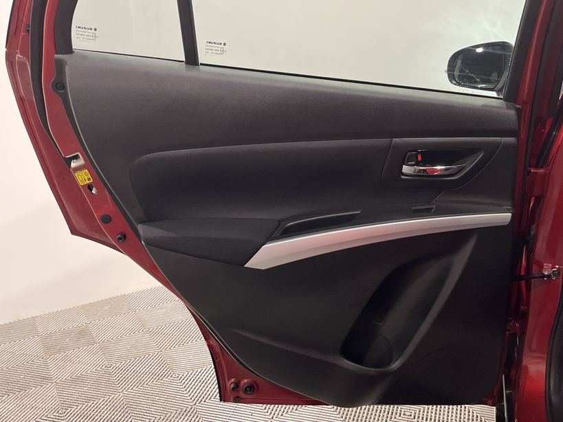 SUZUKI S CROSS 2021 - Photo n°37