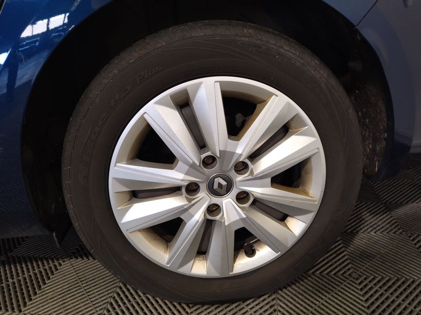 RENAULT MEGANE IV ESTATE 2021 - Photo n°4