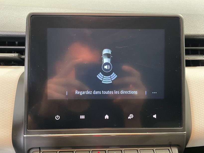 RENAULT CLIO V 2023 - Photo n°25