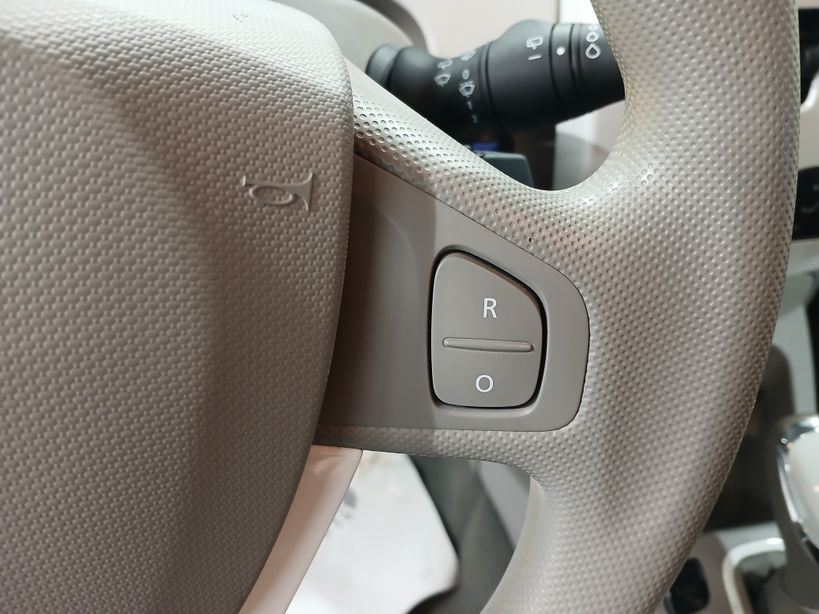 RENAULT ZOE 2017 - Photo n°28