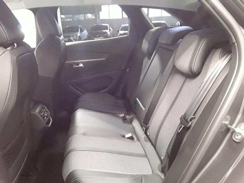 PEUGEOT 3008 2021 - Photo n°18