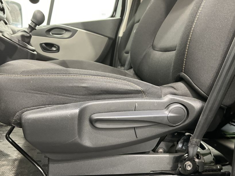 RENAULT TRAFIC COMBI 2017 - Photo n°35