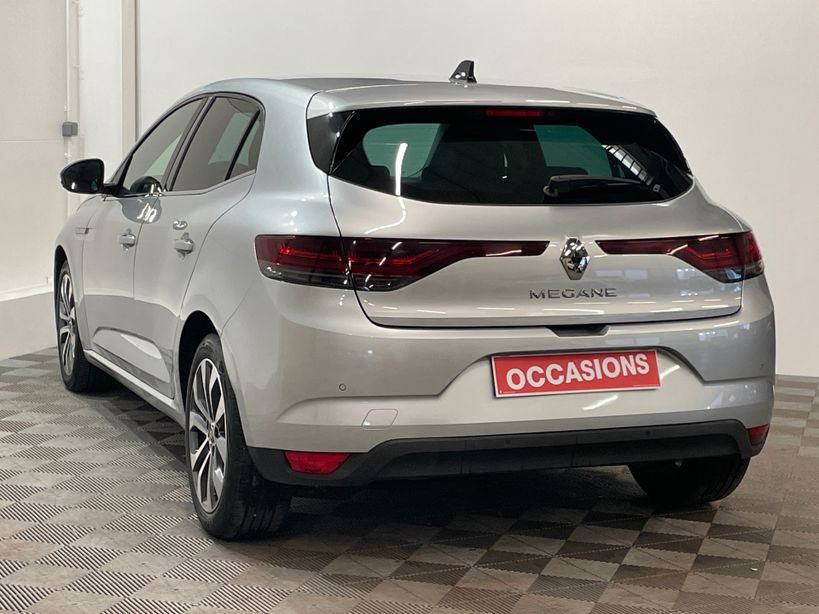 RENAULT MEGANE IV BERLINE 2023 - Photo n°6