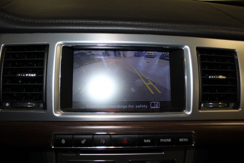 JAGUAR XF SPORTBRAKE 2013 - Photo n°20