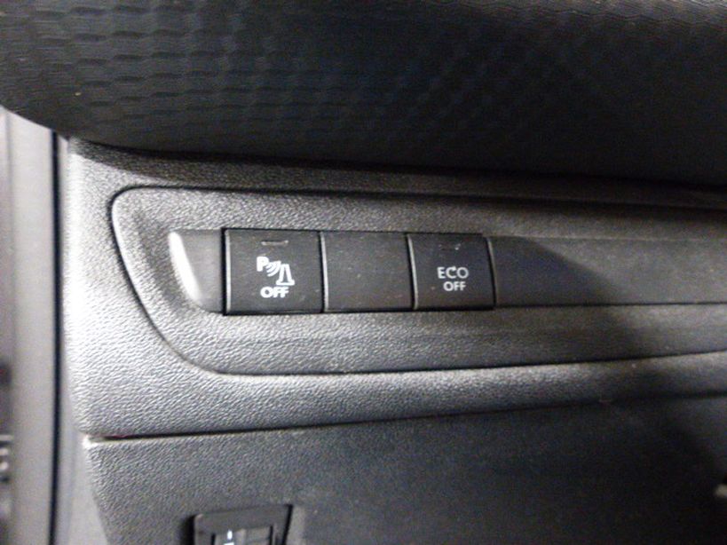 PEUGEOT 2008 2019 - Photo n°16