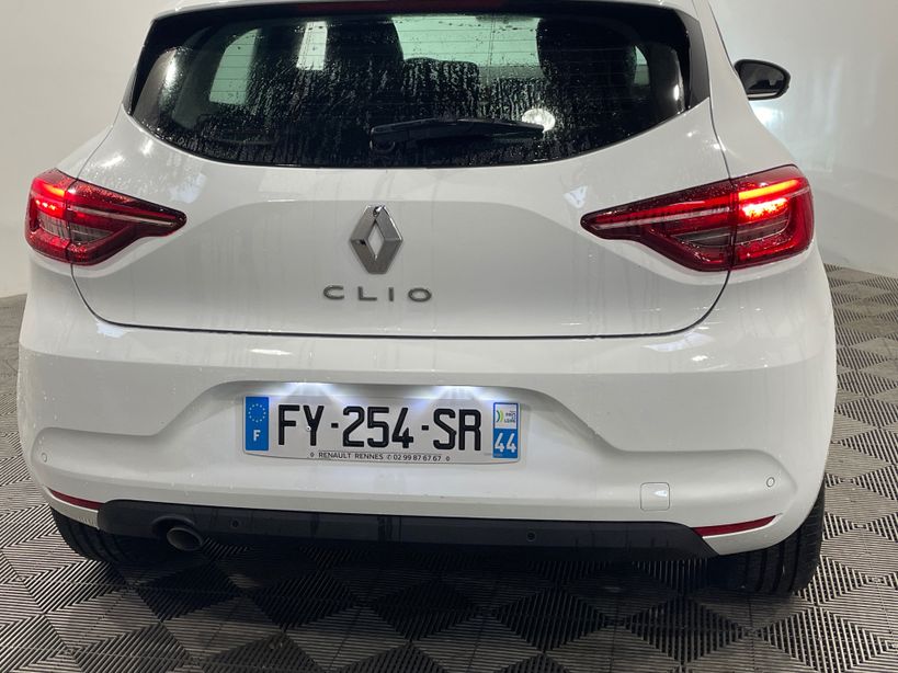 RENAULT CLIO V 2021 - Photo n°9