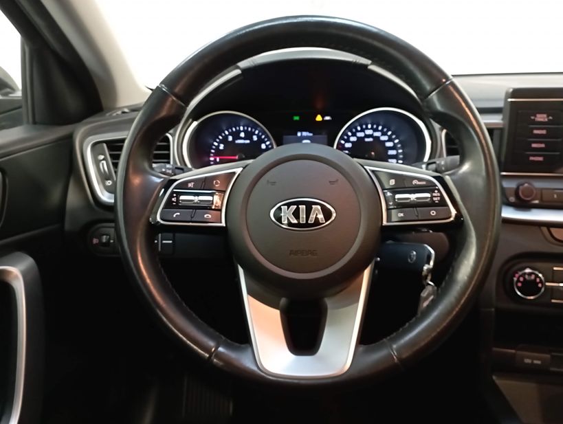 KIA CEED SW 2020 - Photo n°16