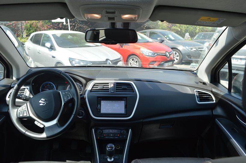 SUZUKI SX4 S-CROSS 2015 - Photo n°26