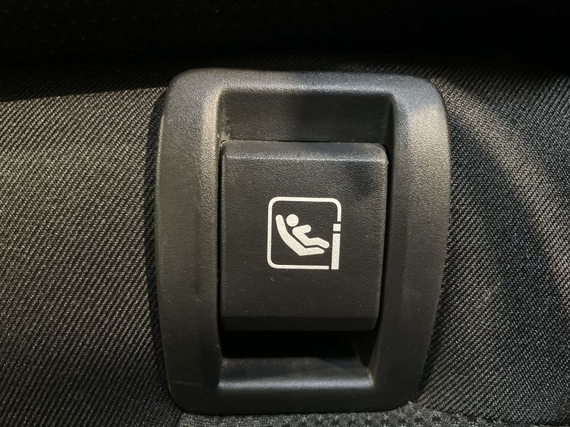 RENAULT MEGANE IV ESTATE 2021 - Photo n°42