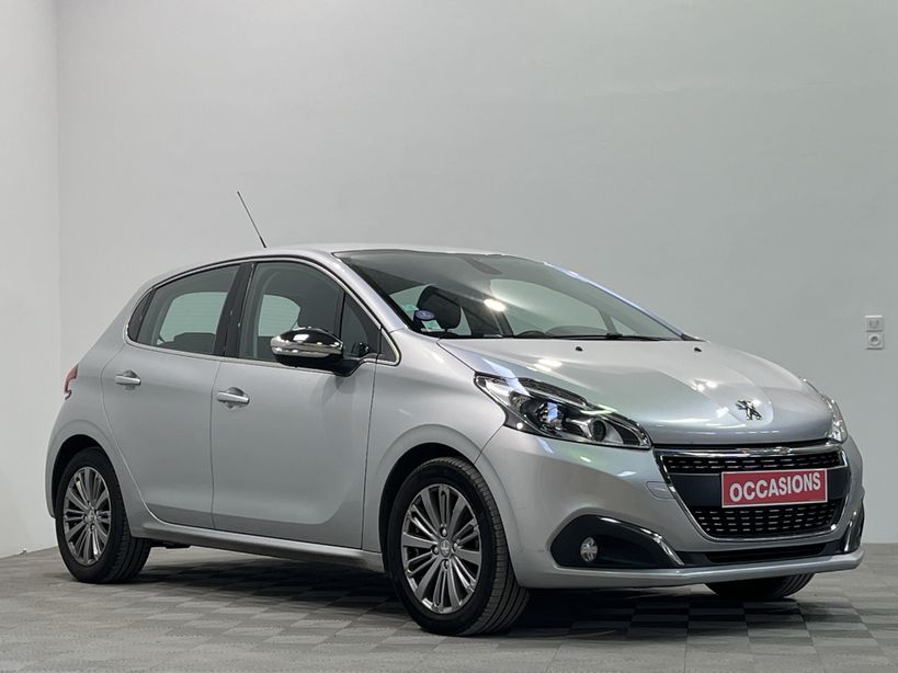 PEUGEOT 208 2016 - Photo n°2