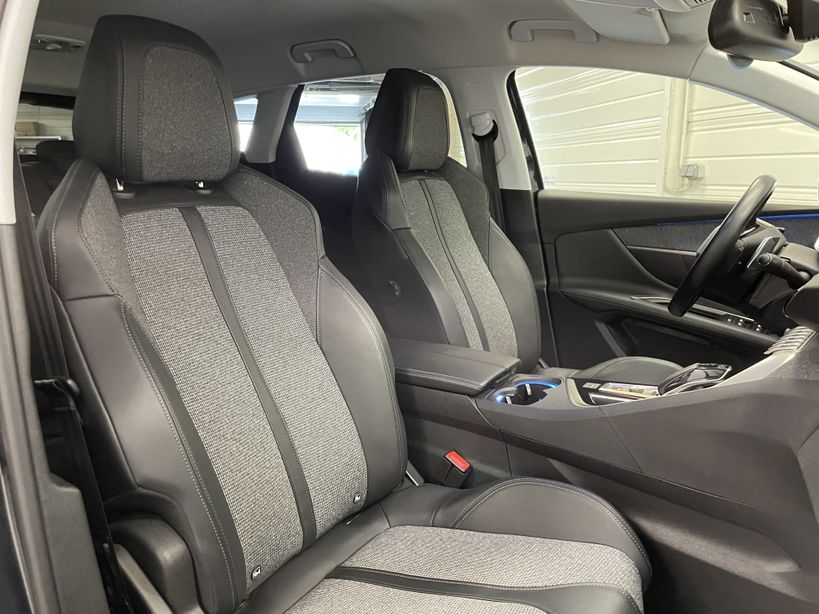 PEUGEOT 3008 2019 - Photo n°11