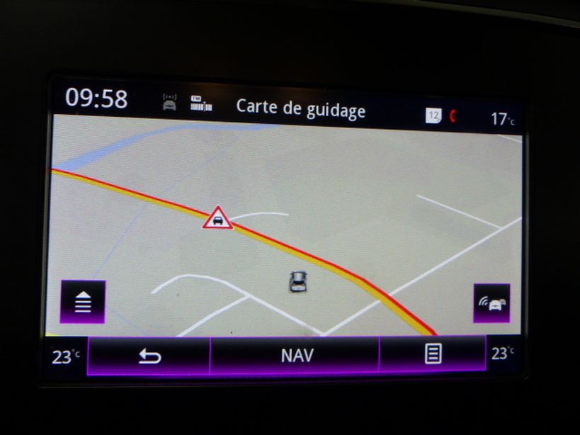 RENAULT MEGANE IV BERLINE 2017 - Photo n°19