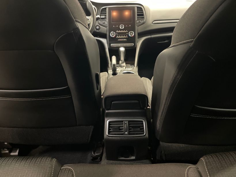 RENAULT MEGANE IV BERLINE BUSINESS 2020 - Photo n°39