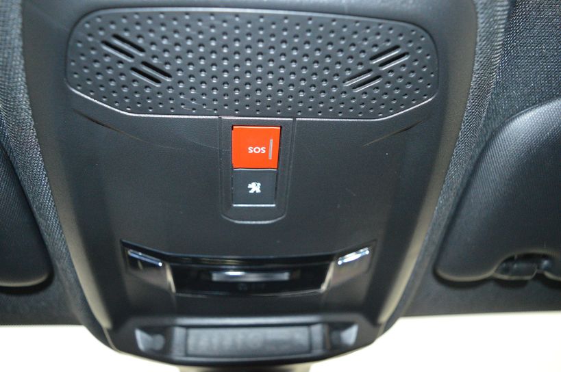 PEUGEOT 208 2020 - Photo n°22