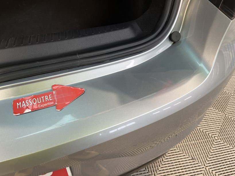 RENAULT MEGANE IV BERLINE 2021 - Photo n°4