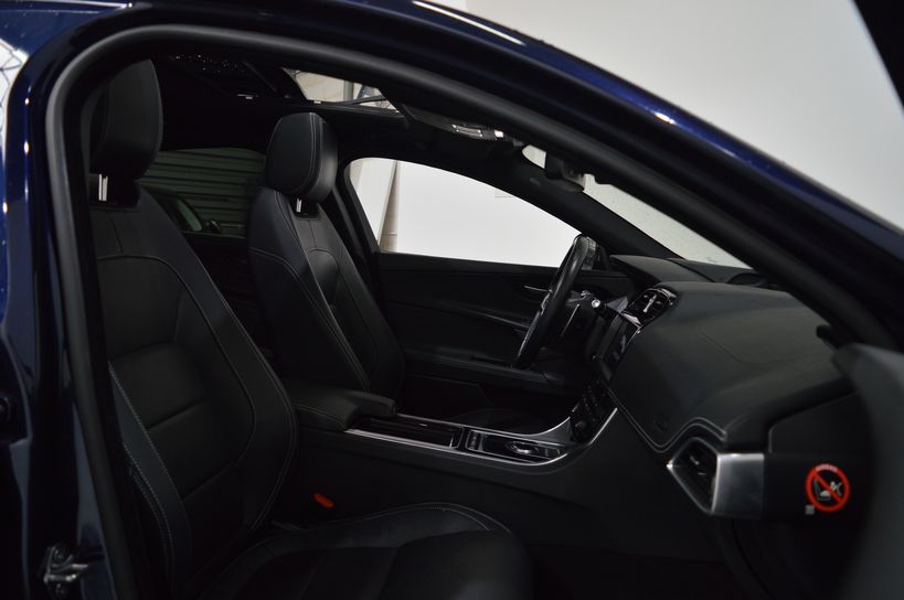 JAGUAR XE 2017 - Photo n°8