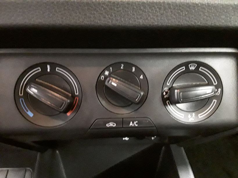 SKODA FABIA 2019 - Photo n°17