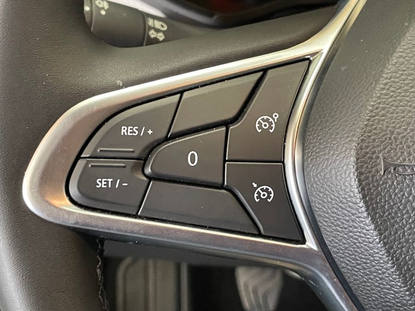 RENAULT CLIO V 2023 - Photo n°18