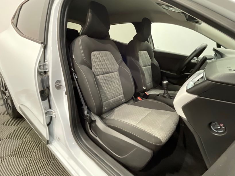 RENAULT CLIO V 2023 - Photo n°42