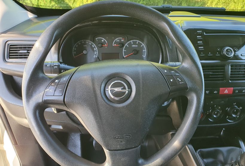 OPEL COMBO CARGO 2018 - Photo n°17