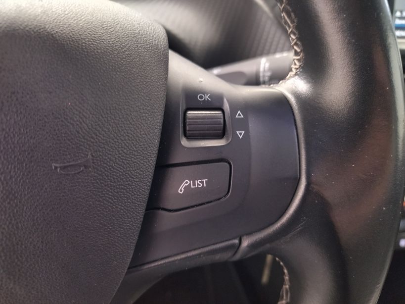 PEUGEOT 2008 2019 - Photo n°17