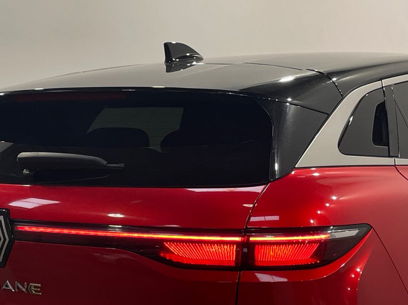 RENAULT MEGANE E TECH 2023 - Photo n°8