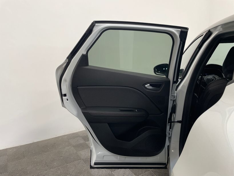 RENAULT CAPTUR 2022 - Photo n°38