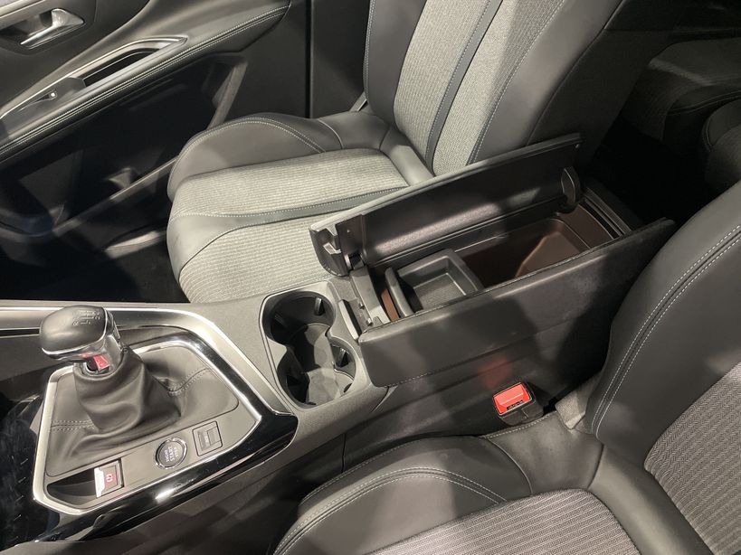 PEUGEOT 5008 2023 - Photo n°23