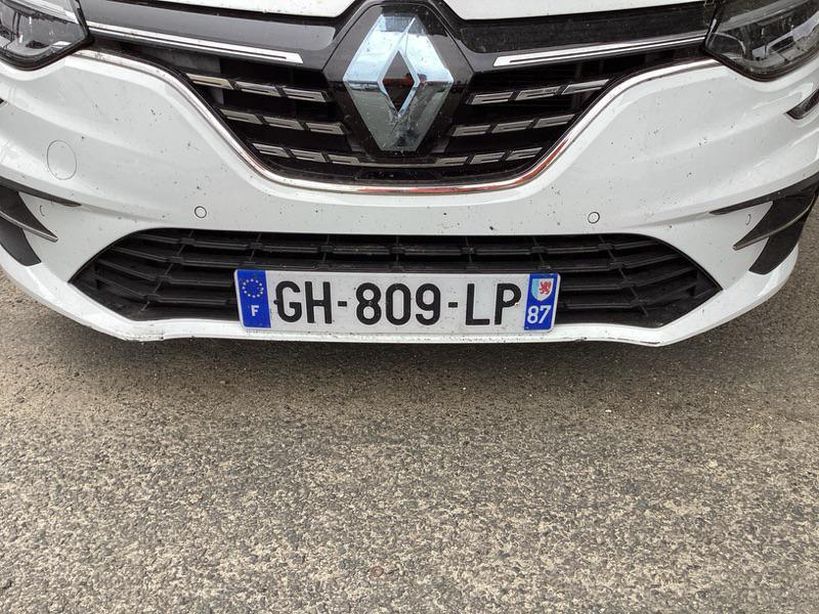 RENAULT MEGANE IV BERLINE 2022 - Photo n°9