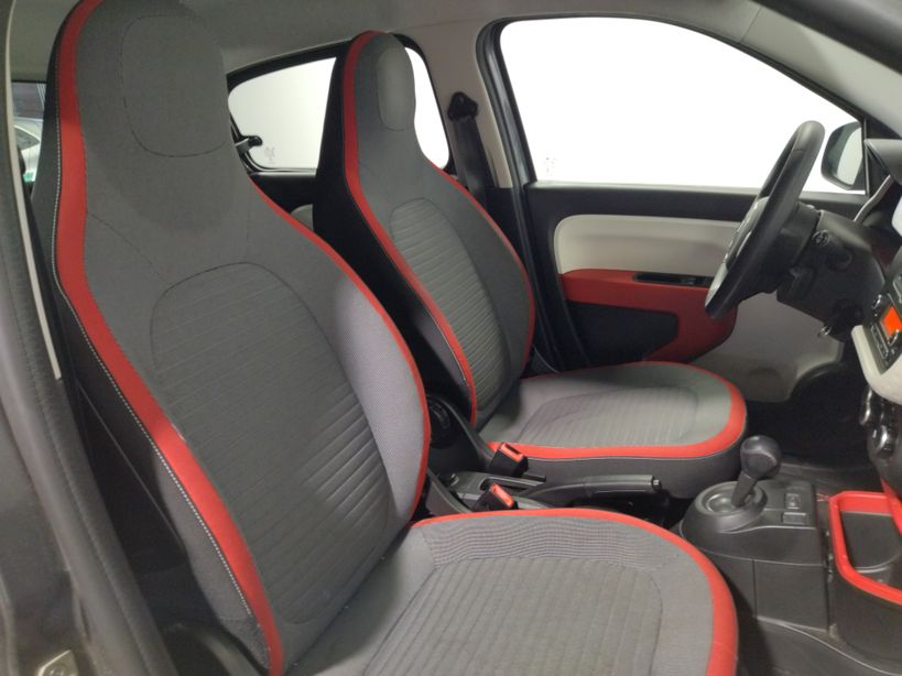 RENAULT TWINGO III 2016 - Photo n°9
