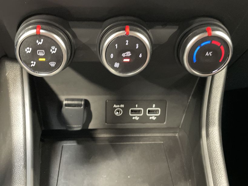 RENAULT CAPTUR 2023 - Photo n°17